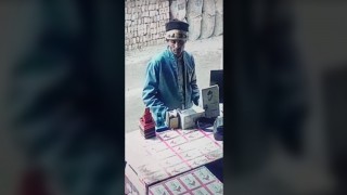 কৌশলে টাকা চুরি: ঘটনার ১৭ দিন পার হলেও মেলেনি খোঁজ   